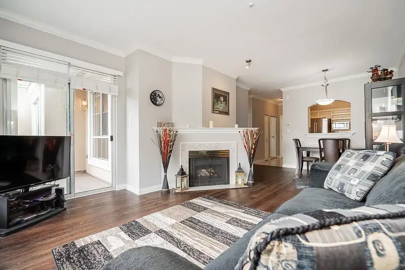 316 2985 PRINCESS CRESCENT - photo 1 of 40