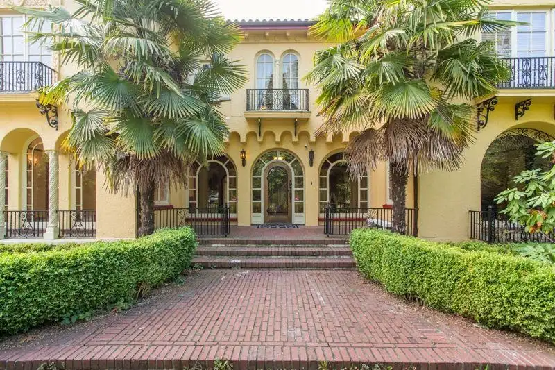 1850 SW MARINE DRIVE - photo 1 of 29