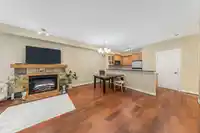 36 7388 MACPHERSON AVENUE - thumbnail 6
