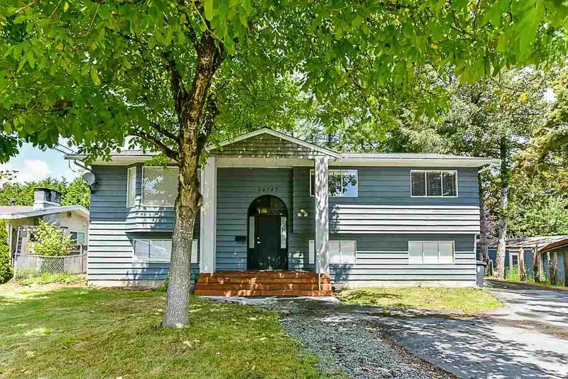 26747 32 AVENUE - photo 2 of 40