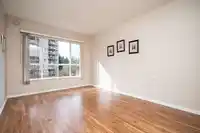 313 3098 GUILDFORD WAY - thumbnail 11