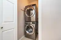 313 3098 GUILDFORD WAY - thumbnail 22