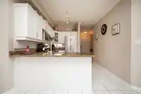 313 3098 GUILDFORD WAY - thumbnail 9