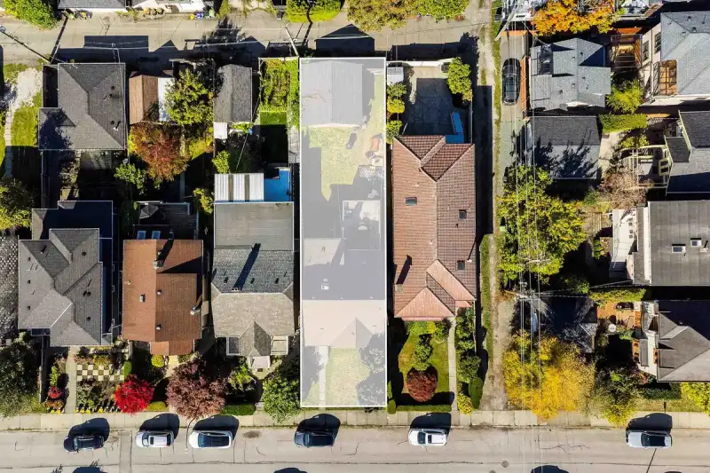 3433 W 12TH AVENUE - photo 3 of 20