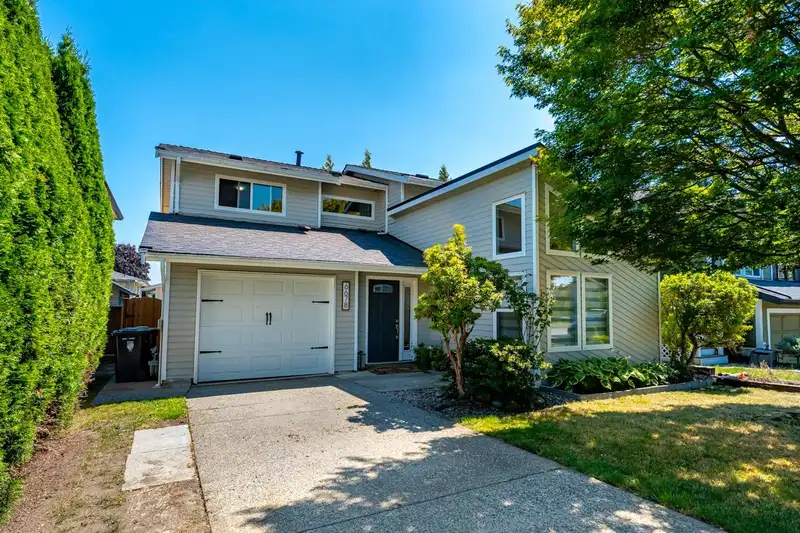 6678 197 STREET - photo 2 of 20
