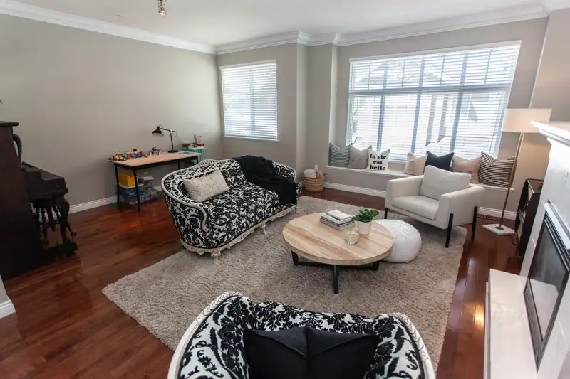 42 21704 96 AVENUE - photo 3 of 34