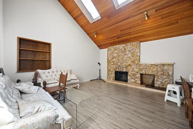3848 W 38TH AVENUE - photo 4 of 29