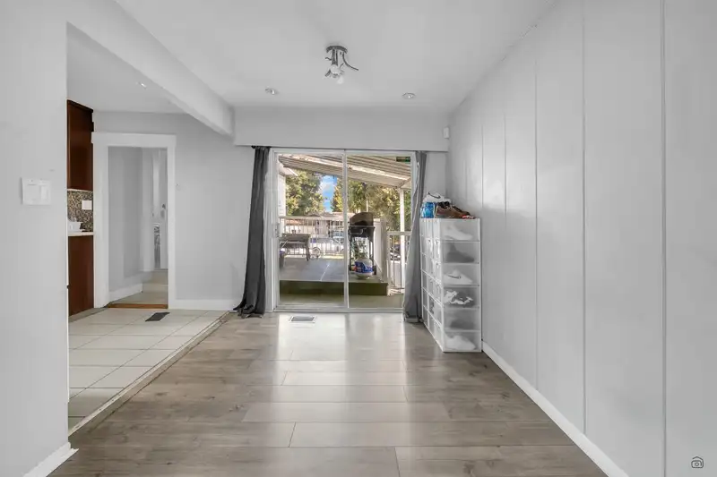 13105 64 AVENUE - photo 4 of 24