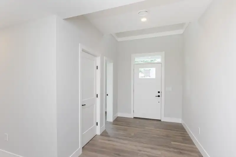 1970 SPARROW HAWK PLACE - photo 3 of 40