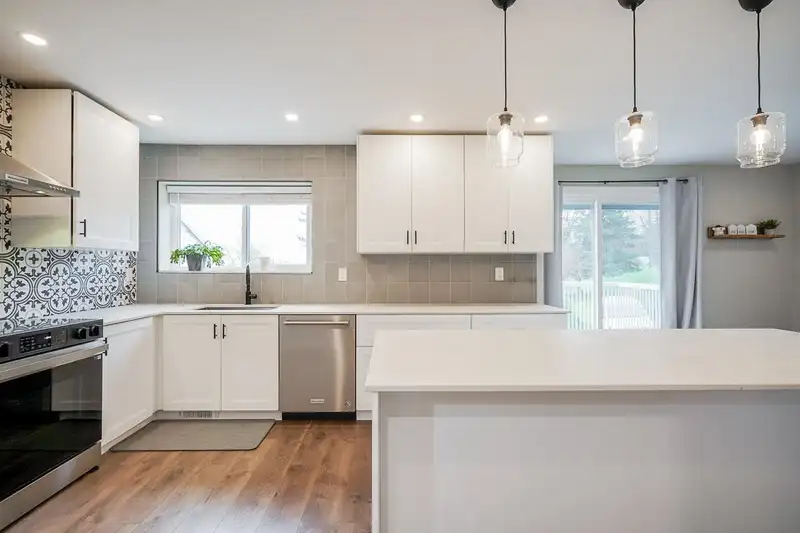 43 1355 CITADEL DRIVE - photo 1 of 36