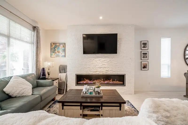 24365 102A AVENUE - photo 1 of 38
