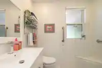 114 W KINGS ROAD - thumbnail 22