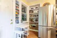 114 W KINGS ROAD - thumbnail 26