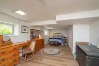 114 W KINGS ROAD - thumbnail 29