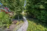 114 W KINGS ROAD - thumbnail 5