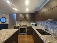 TH2 2077 ROSSER AVENUE - thumbnail 3