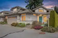 16 16325 82 AVENUE - thumbnail 1