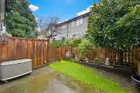 55 8737 161 STREET - thumbnail 3