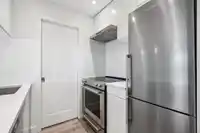 302 555 W 14TH AVENUE - thumbnail 9