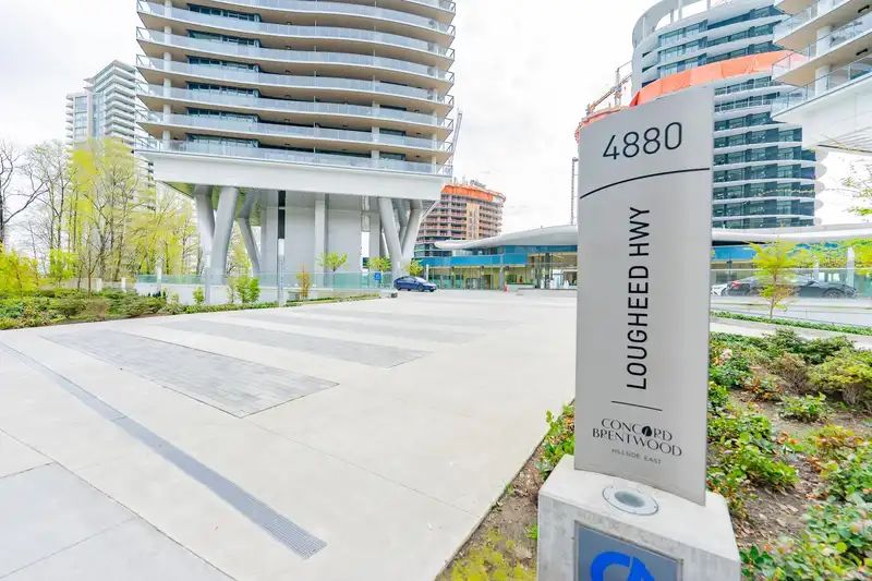 1904 4890 LOUGHEED HIGHWAY - photo 3 of 40