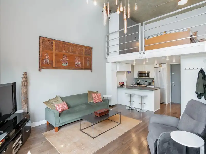714 22 E CORDOVA STREET - photo 1 of 20