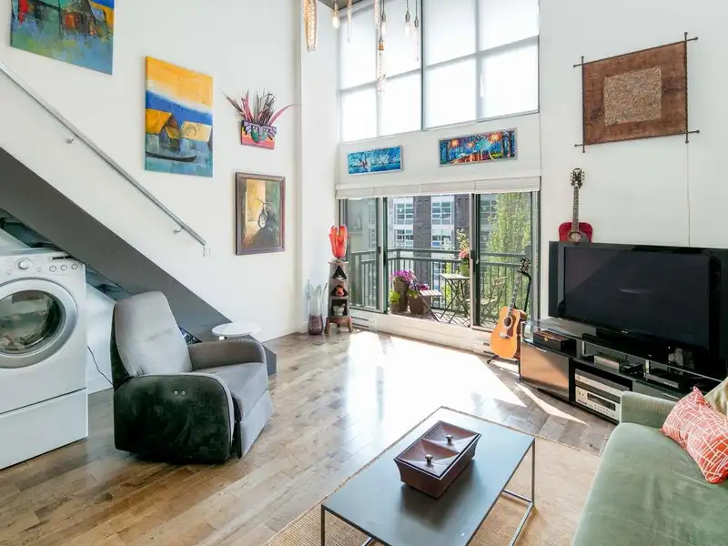 714 22 E CORDOVA STREET - photo 2 of 20
