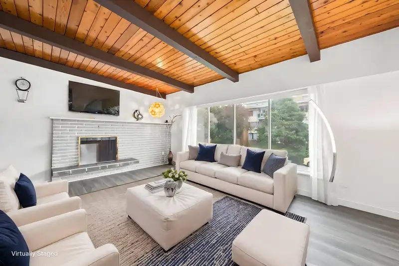 39 MOTT CRESCENT - photo 4 of 38