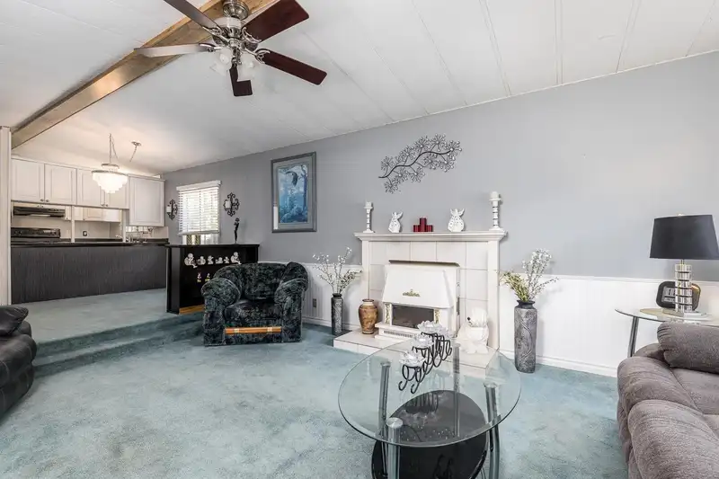 8 2315 198 STREET - photo 4 of 37