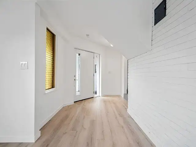 225 67A STREET - photo 2 of 23
