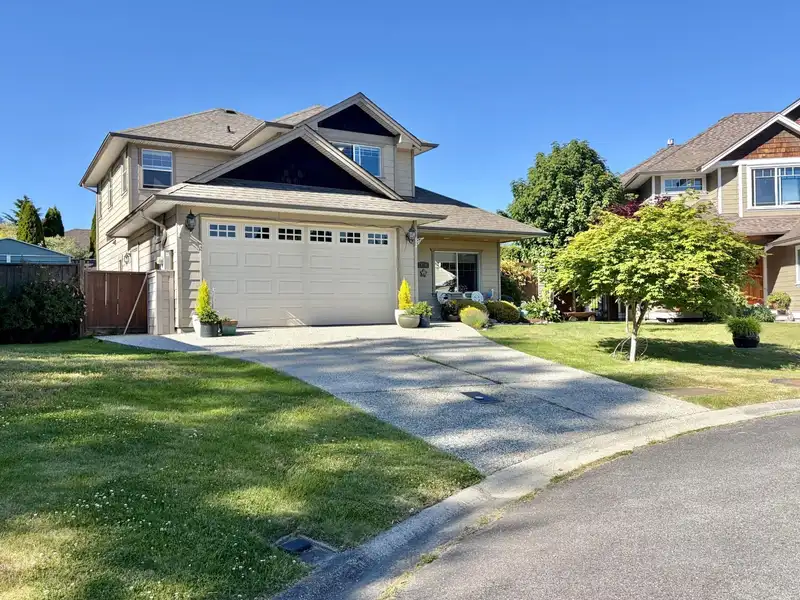 910 OCEANMOUNT BOULEVARD - photo 2 of 40