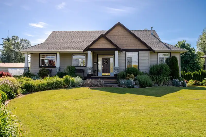 5728 BRADNER ROAD - photo 2 of 40