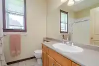 5728 BRADNER ROAD - thumbnail 19