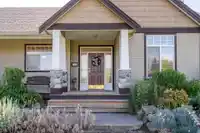 5728 BRADNER ROAD - thumbnail 3