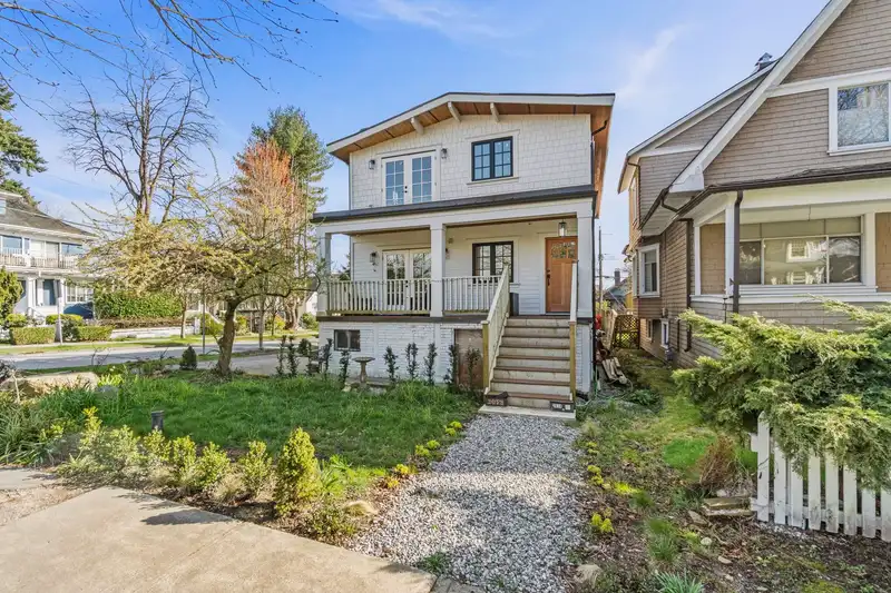2072 KITCHENER STREET - photo 1 of 35