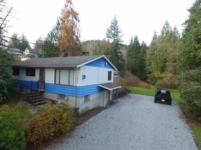 33875 RICHARDS AVENUE - photo 3 of 14