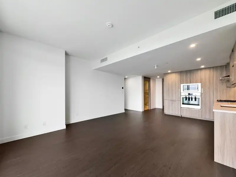 3102 13778 100 AVENUE - photo 2 of 31