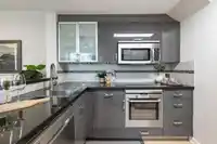 TH4 1889 ROSSER AVENUE - thumbnail 14