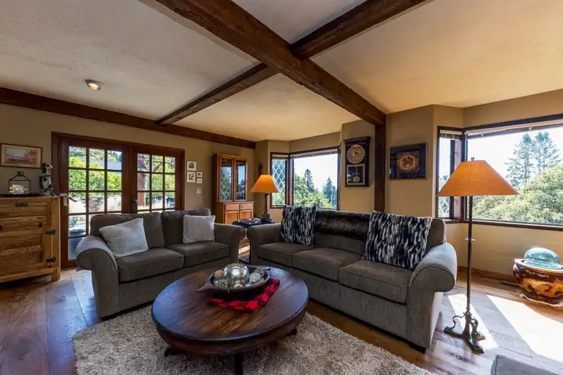 350 E WINDSOR ROAD - photo 4 of 40