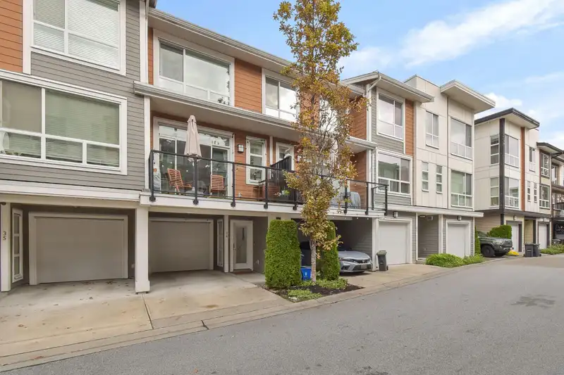 34 20857 77A AVENUE - photo 1 of 26