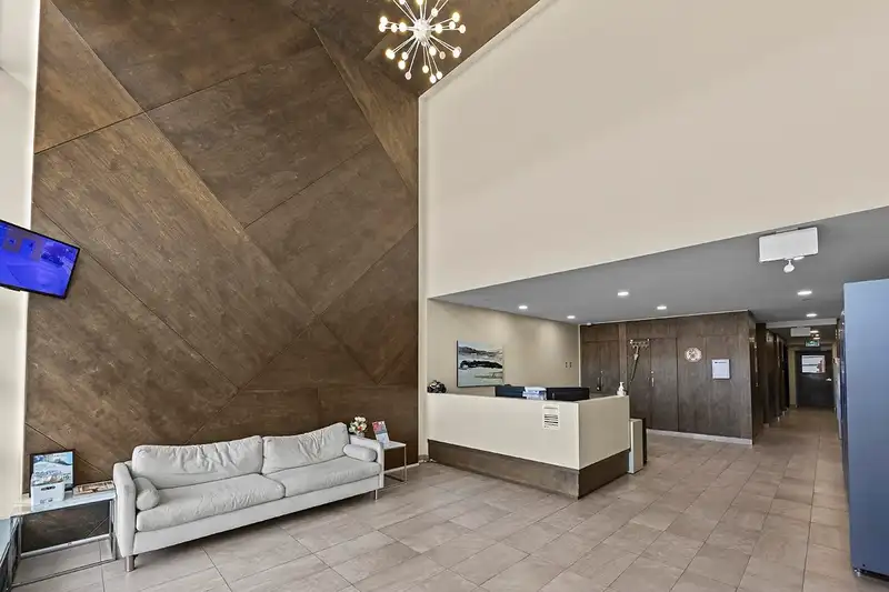 609 7688 ALDERBRIDGE WAY - photo 2 of 32