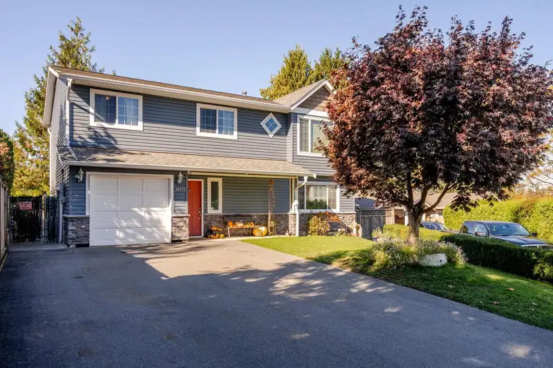 26575 30A AVENUE - photo 2 of 40