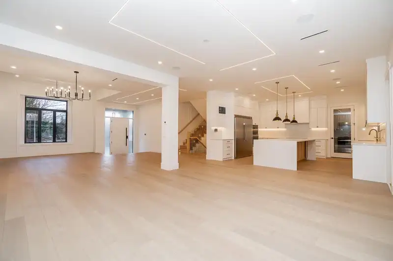 19730 33A AVENUE - photo 3 of 15