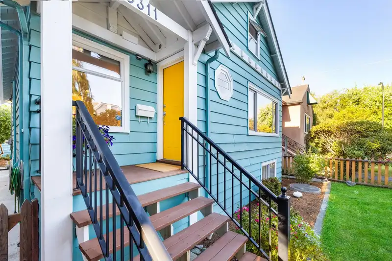 3311 W 8TH AVENUE - photo 4 of 40