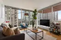 609 1325 ROLSTON STREET - thumbnail 2