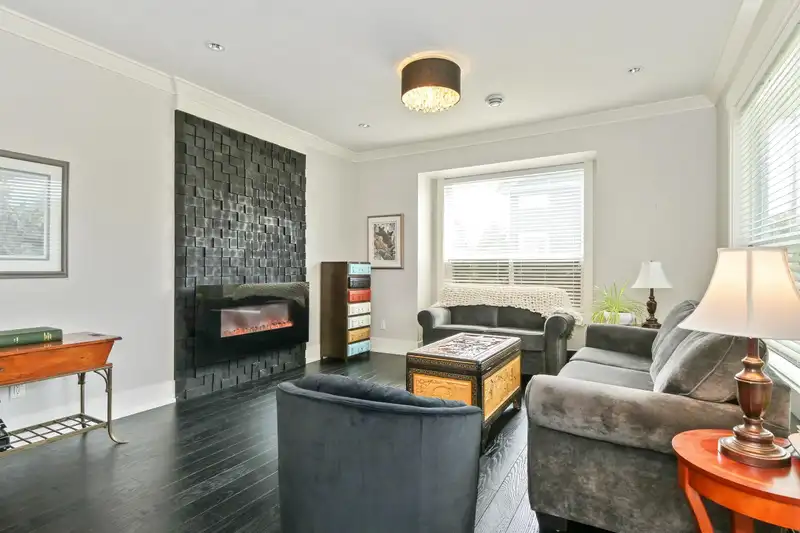 7648 211A STREET - photo 3 of 40