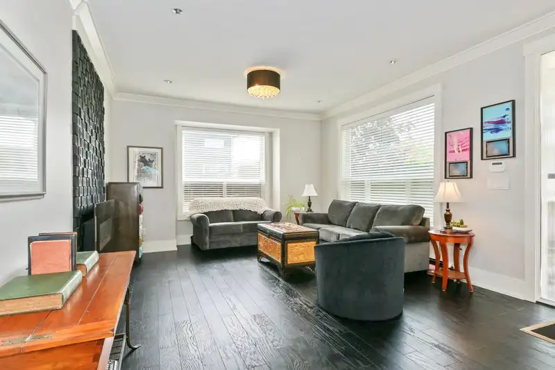 7648 211A STREET - photo 4 of 40
