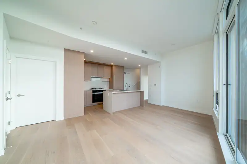 606 5212 CAMBIE STREET - photo 2 of 22