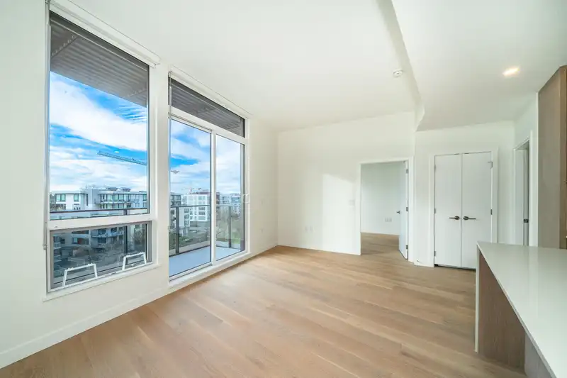 606 5212 CAMBIE STREET - photo 4 of 22