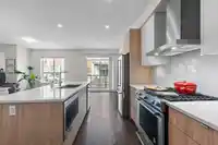 25 7947 209 STREET - thumbnail 13