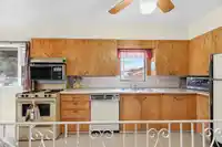 2284 E 45TH AVENUE - thumbnail 16
